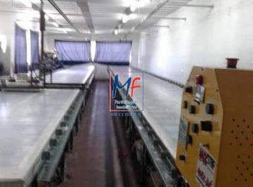 Comercial · 126m² · Excelente galpão em Guarulhos/SP, com 126 m² a.u., terreno com  6m de frente, 21 m de fundos, com si