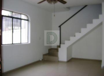 Casa · 160m² · 2 Quartos · 3 Vagas · CASA COM 2 DORMS SALA DE TV E VARANDA NO JD ESTHER