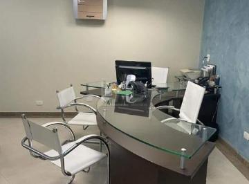 Sala · Sala Comercial à venda, com 40m², copa, 1 banheiro, 1 Vaga Centro, São Caetano do Sul.