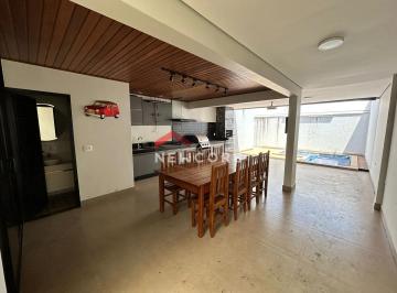Casa · 360m² · 3 Quartos · 2 Vagas · Casa de condomínio em Avenida Vereador Carlito Cordeiro - Jardim Botânico - Uberlândia/MG