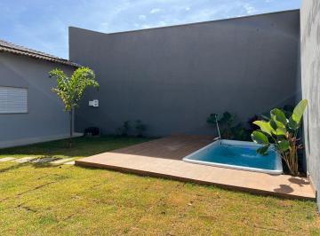 Casa · 170m² · 3 Quartos · 3 Vagas · Casa com 3 quartos à venda, bairro Jardim Brasília - Uberlândia/MG
