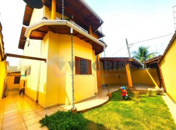 Casa de 4 quartos, Caraguatatuba · Sobrado 4 Dormitórios 100m da Praia Indaiá em Caraguatatuba- SP