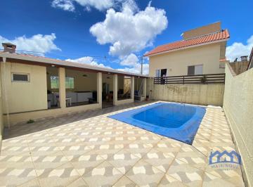 Foto 01 · Chalé com 4 Quartos e 3 banheiros à Venda, 200 m² por R$ 400.000 Cód. ch1970