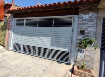 Foto 01 · **Venda de Imóvel Aconchegante com 2 Quartos e Quintal - Oportunidade Imperdível!**