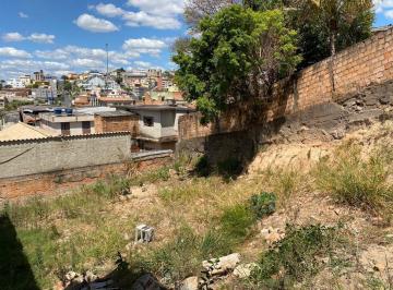 i404qhr9_51395f6e211a59680_o.jpg · Lote / Terreno à venda em Belo Horizonte, no bairro Cachoeirinha