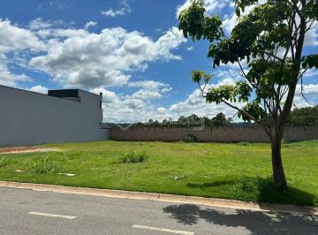 Terreno · 300m² · Terreno plano para venda no Condomínio Bosque da Mata em Valinhos, São Paulo.