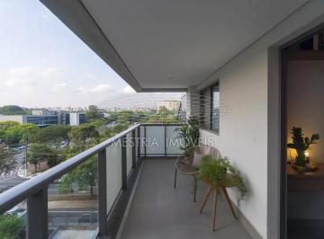 Apartamento · 45m² · 1 Quarto · 1 Vaga · Apartamento andar alto com vista exuberante para a região de Moema !
