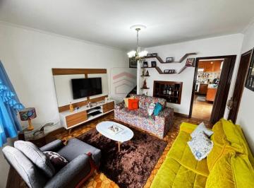Casa · 232m² · 3 Quartos · 3 Vagas · Sobrado   Mooca     3 dormitórios     2 banheiros    3  vagas    de garagem  coberta