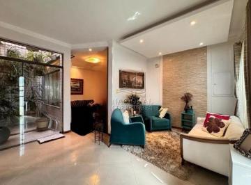 Casa · 148m² · 3 Quartos · 3 Vagas · Sobrado elegante com área gourmet e suíte máster na Vila Camilópolis