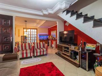 Casa · 177m² · 4 Quartos · 3 Vagas · Sobrado com Piscina e Espaço Gourmet à Venda na Vila Camilópolis – 4 Dormitórios e 3 Vagas