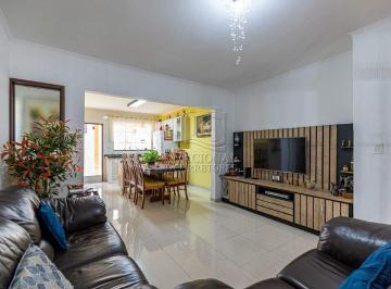 Casa · 195m² · 3 Quartos · 2 Vagas · Casa assobradada com espaço gourmet e edícula à venda no Jardim Santo Antônio – Santo André!