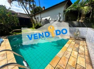 eefb48fbd881a047e73d1a2b4fcb0b90a47cfc92 · Chácara com 2 Dormitórios à Venda no Vitória Régia em Atibaia