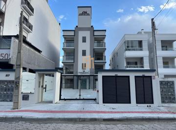 Apartamento · 68m² · 2 Quartos · 1 Vaga · Apartamento térreo com área externa em Gravatá, Navegantes/SC