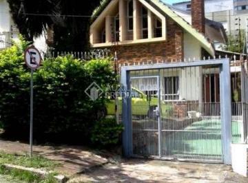 302236_i6c9B0_3022365d813ab528de5.jpg · Casa estilo sobrado com 157 m² de área construída, 3 dormitórios e 3 vagas no bairro Rio Branco