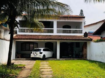 Casa de 4 quartos, Itanhaém · Sobrado Frente Mar com 03 dormitórios oportunidade