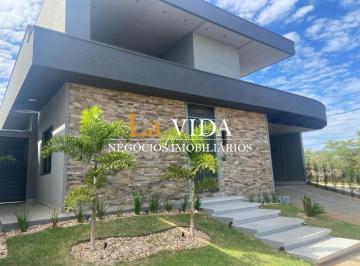 Foto 01 · Casa à venda em localização privilegiada da cidade - 240,00 m² de área no bairro