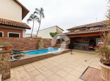 57a00dfeee63642be067c564771a71e562cadf66 · Casa com 3 dormitórios à venda, 156 m² por R$ 890.000,00 - Itaipu - Niterói/RJ