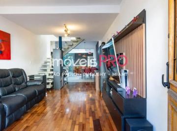 Casa · 94m² · 3 Quartos · 2 Vagas · Linda casinha de vila no Campo Belo !