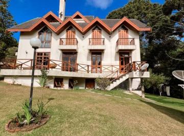 Casa · 500m² · 5 Quartos · 4 Vagas · Casa em Campos do Jordão