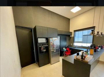 Casa · 320m² · 6 Quartos · 2 Vagas · Casa à venda - Residencial Golden Class