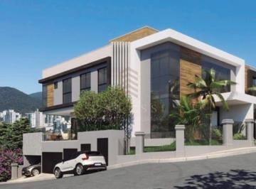 Casa · 440m² · 4 Quartos · 4 Vagas · Casa Alto Padrão em Meia Praia, Itapema/SC