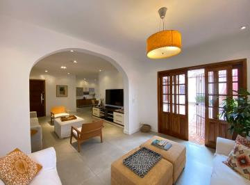 Casa · 384m² · 3 Quartos · 3 Vagas · CASA 03 QUARTOS COM ÁREA GOURMET NO JARDIM GUANABARA, ILHA DO GOVERNADOR
