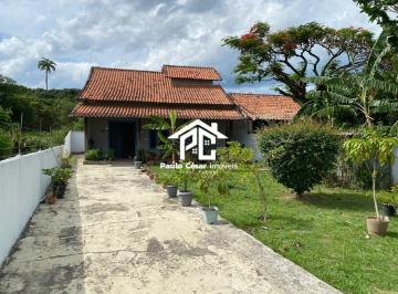 Foto 01 · Casa à venda na Pontinha, Araruama-RJ: 1 quarto, 1 suíte, 1 sala e 70m² de área!