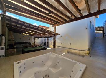 Casa · 250m² · 4 Quartos · 3 Vagas · Casa de 2 pavimentos, com 3 suítes, hidromassagem e sauna no bairro Sagrada Famí