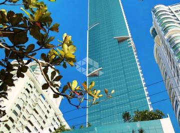 520259_i8GC29WlnBEno_520259662582e3742d7.jpg · One Tower