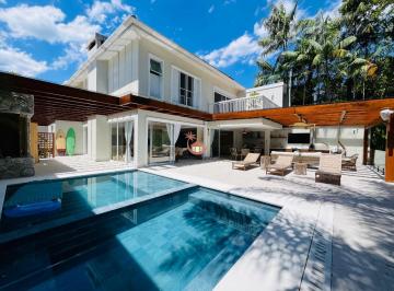 Imagem do Imóvel · Venha viver em um verdadeiro paraíso em nossa casa em condomínio Resort, perfeita para famílias