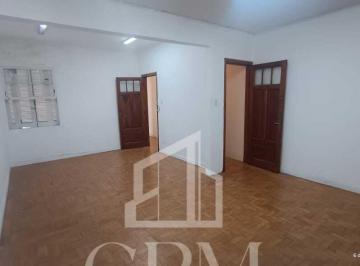 Casa de 3 quartos, São Paulo · Casa no bairro Vila Buarque com 100m², 3 dormitórios, localização privilegiada.