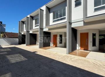 Casa · 101m² · 3 Quartos · 1 Vaga · Casa Geminada com Suíte mais Dois dormitórios no Água verde