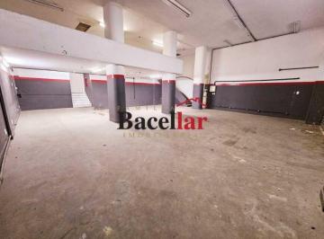 Comercial · 280m² · Loja -  / Comercial / Centro