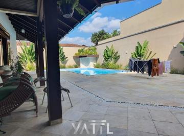 Casa · 362m² · 5 Quartos · 4 Vagas · Casa clássica, mobiliada, à venda em Jaraguá do Sul com terreno de 830m².