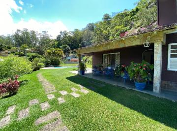 Casa · 215m² · 5 Quartos · 4 Vagas · Casa com 5 quartos a venda em Araras Petrópolis RJ