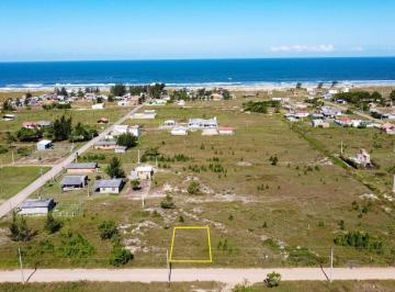 Terreno · 300m² · Terreno na AV Interpraias