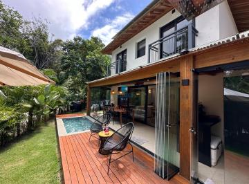 Foto 01 · Casa à venda em condomínio na Praia do Forte, Mata de São João-BA: 3 quartos, 3 suítes, 2 salas, 3 b