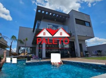 Casa · 224m² · 3 Quartos · 2 Vagas · Sobrado no Condomínio Ninho Verde, arquitetura moderna, 3 dormitórios