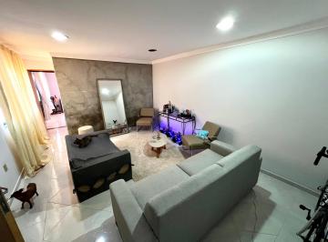 Casa de 4 quartos, Sobradinho · Casa condomínio rk 4 quartos 2 suítes piscina e churrasqueira região dos lagos