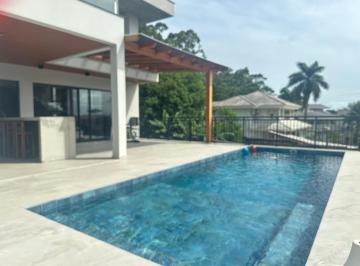 1 · Casa Resdencial de 332m² com4 quartos em Cacupé