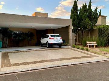 gqp2qhg2nzyxytkwoti1mdc1_md · Casa à venda no Golden Park, com 3 suítes interna e 1 externa