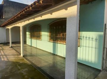 Casa · 150m² · 3 Quartos · 2 Vagas · Ótima casa com 3 quartos, suíte, quintal, terreno com 360m2 - Trindade - SG