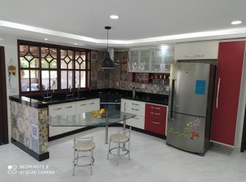 Casa · 455m² · 5 Quartos · 6 Vagas · Linda casa com total conforto e qualidade, em 455m2 construídos num terreno de 1.000m2, Rio do Ouro 