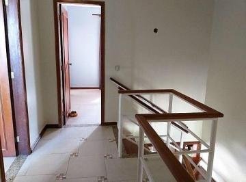 Casa 200m² Venda Arsenal · Linda e confortável casa em condomínio, 4 quartos, 3 suítes, todas com closet, Village do Moinho IV