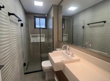 Apartamento de 2 quartos, São Paulo · Apartamento com 2 quartos e duas vagas, na Rua Alves Guimarães,