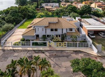 275ab57fb0e7a6e501442acd62bf33c28fcc779c · CASA ESPETACULAR / LAGO NORTE / VISTA PARA O LAGO