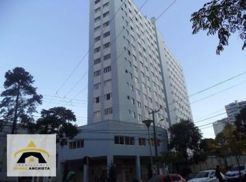 b2702f06e3447b5dfc660a96db7083e9a2cd7f18 · Apartamento com 1 dormitório para alugar, 33 m² por R$ 2.196,30/mês - Champagnat - Curitiba/PR