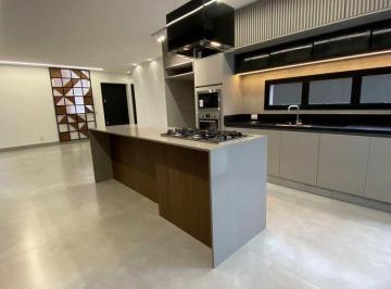 Apartamento · 252m² · 3 Quartos · 4 Vagas · Casa Condomínio Bragança Paulista
