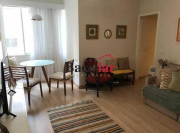 Apartamento · 69m² · 2 Quartos · 1 Vaga · 2 QUARTOS REFORMADO COM VAGA!