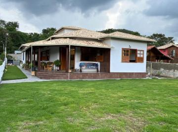 Casa · 300m² · 3 Quartos · 4 Vagas · Casa Alto Padrão em Barreiro do Amaral, Santa Luzia/MG